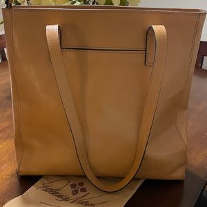 Patricia Nash Bag